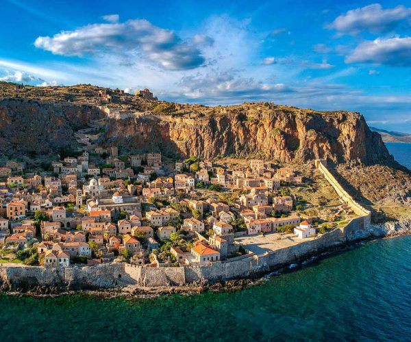 Beat The Dubrovnik Crowds With These 4 Equally Beautiful Ancient Towns In Europe