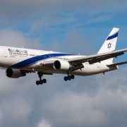 Israel's El Al shows a second-quarter net profit of USD 147 million