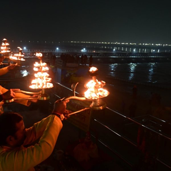 ixigo starts micro website for Maha Kumbh 2025